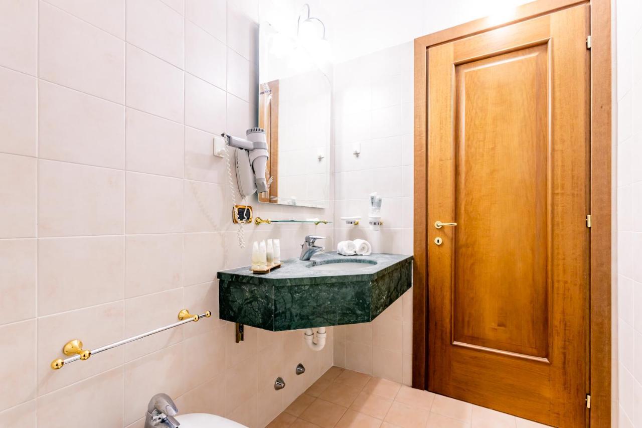 Hotel Cristallo Colle Colle Sestriere Kültér fotó